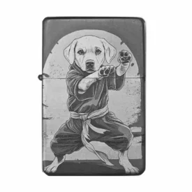 Labrador-Feuerzeug im Ninja-Design – Graviertes Geschenk für Tierfreunde und Fans von Martial Arts